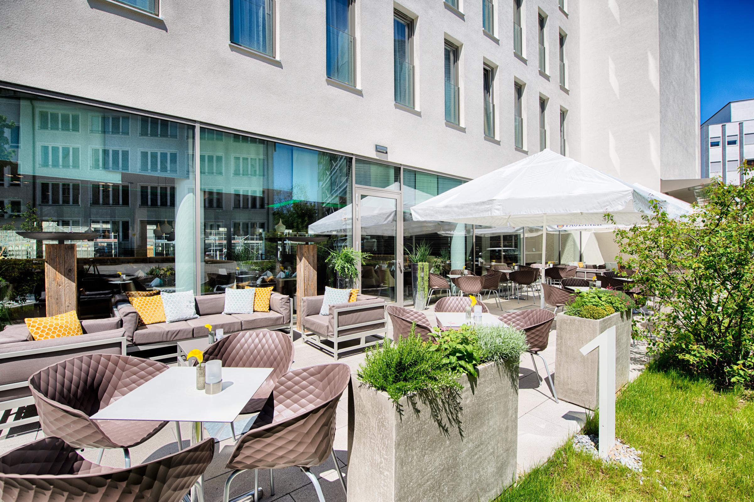 Leonardo Hotel Munich City South Exteriör bild
